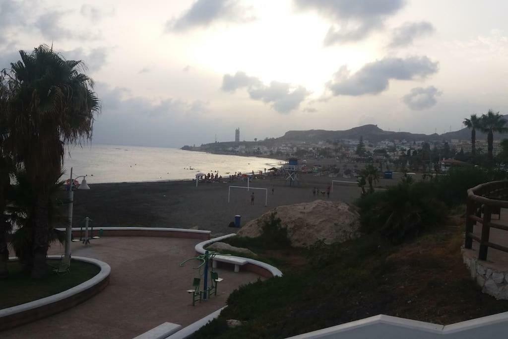 Primera Linea De Playa. Magnifica Urbanizacion Apartment La Cala Del Moral Exterior photo